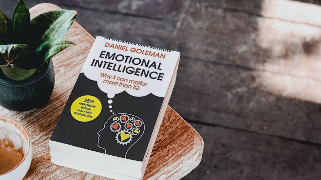 Emotional Intelligence Book Summary & Review